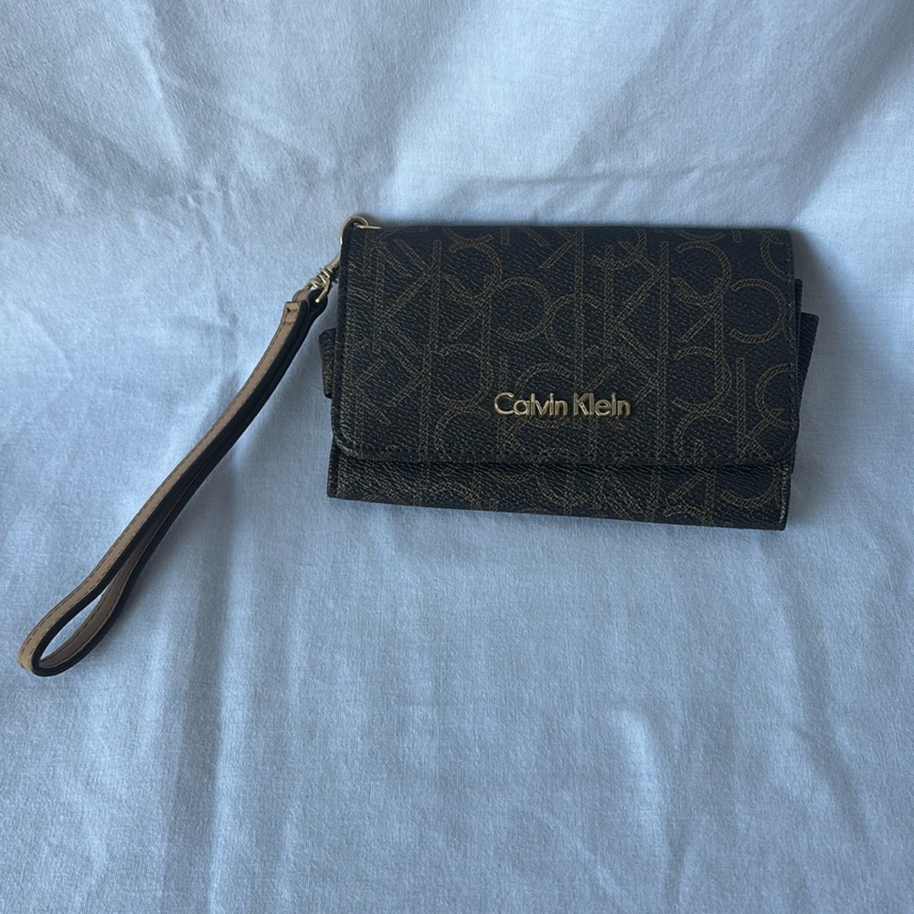 Calvin Klein Phone Wallet